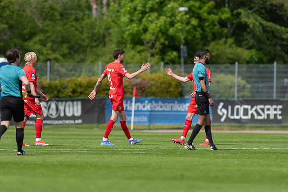 Match i Ettan Södra Mellan Torslanda IK och Ariana FC
