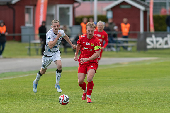Match i Ettan Södra Mellan Torslanda IK och FC Trollhättan
