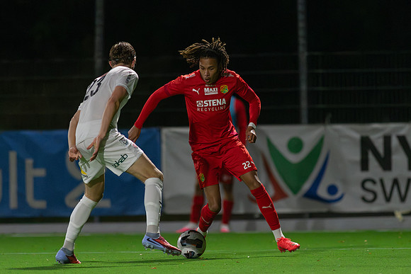 Match i Divistion 2 Västra Götaland Mellan Torslanda IK och IK Kongahälla