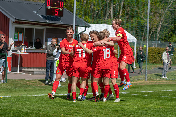 Match i Div 2 Norra Götaland Mellan Torslanda IK och IK Zenith