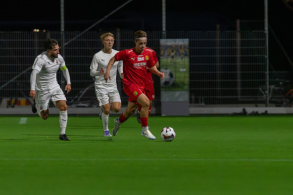 Match i Divistion 2 Västra Götaland Mellan Torslanda IK och IK Kongahälla