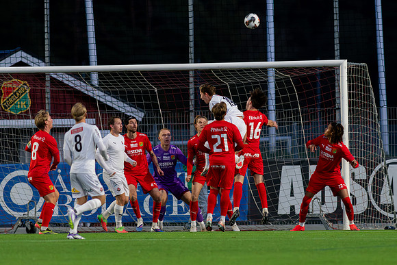Match i Divistion 2 Västra Götaland Mellan Torslanda IK och IK Kongahälla
