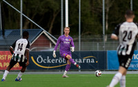 Match i Divistion 2 Västra Götaland Mellan Torslanda IK och Lindome GIF