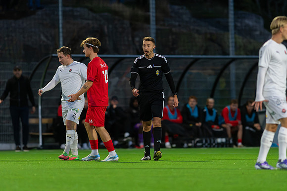 Match i Divistion 2 Västra Götaland Mellan Torslanda IK och IK Kongahälla