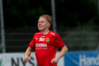 Match i Divistion 2 Västra Götaland Mellan Torslanda IK och Lindome GIF