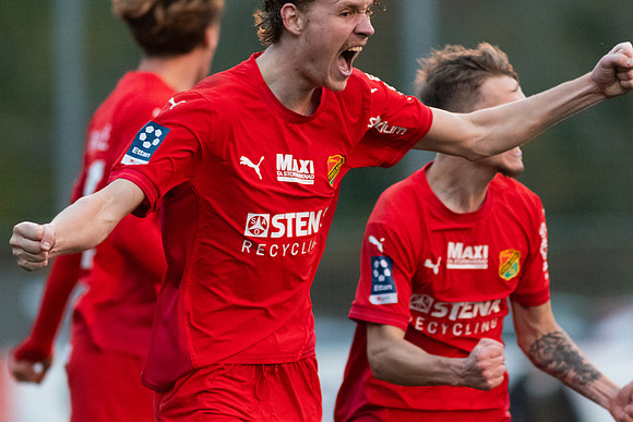 Match i Ettan Södra Mellan Torslanda IK och Oskarshamns AIK