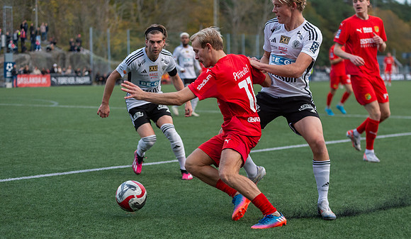 Match i Ettan Södra Mellan Torslanda IK och Oskarshamns AIK
