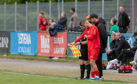 Match i Ettan Södra Mellan Torslanda IK och FC Trollhättan