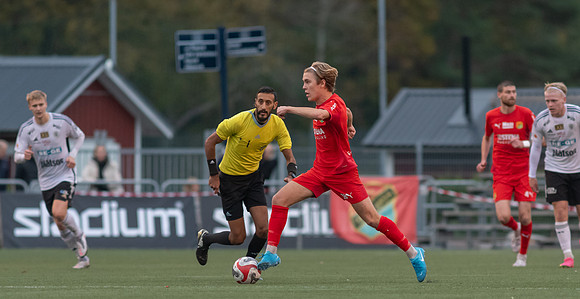 Match i Ettan Södra Mellan Torslanda IK och Oskarshamns AIK