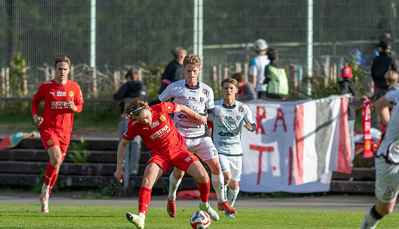 Match i Ettan Södra Mellan Torslanda IK och FC Trollhättan