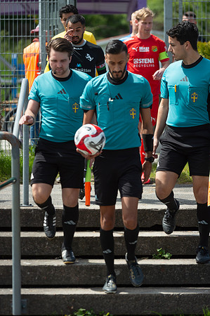 Match i Ettan Södra Mellan Torslanda IK och Ariana FC