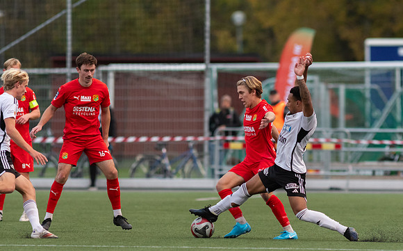 Match i Ettan Södra Mellan Torslanda IK och Oskarshamns AIK