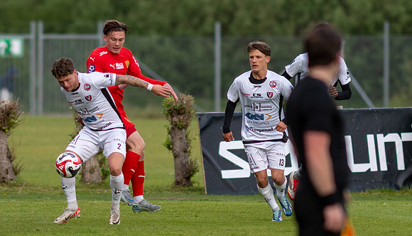 Match i Ettan Södra Mellan Torslanda IK och FC Trollhättan