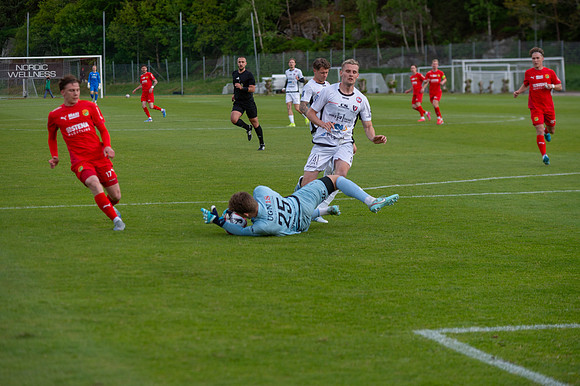 Match i Ettan Södra Mellan Torslanda IK och FC Trollhättan