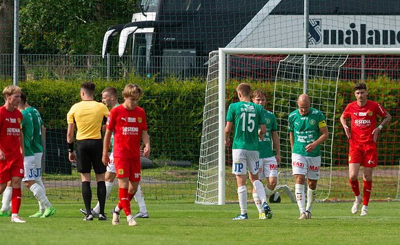 Match i Ettan Södra Mellan Torslanda IK och Jönköpings Södra IF