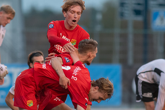 Match i Ettan Södra Mellan Torslanda IK och Oskarshamns AIK