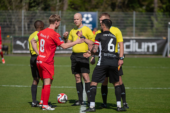 Match i Ettan Södra Mellan Torslanda IK och Arianda FC