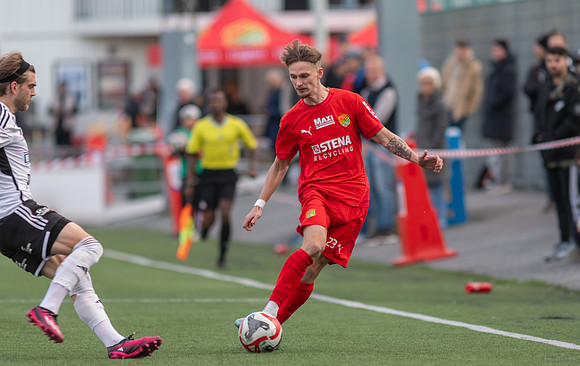 Match i Ettan Södra Mellan Torslanda IK och Oskarshamns AIK
