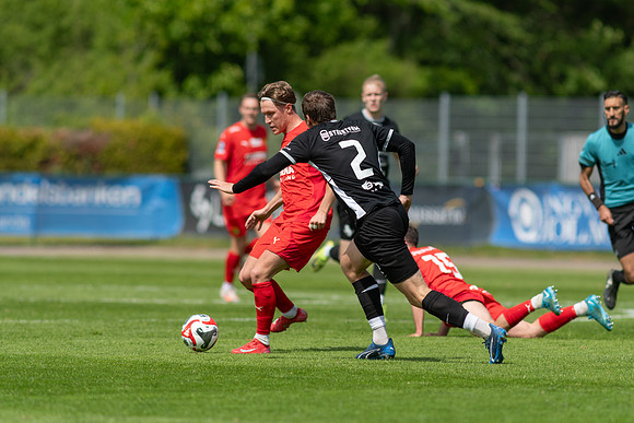 Match i Ettan Södra Mellan Torslanda IK och Ariana FC