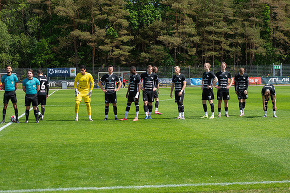 Match i Ettan Södra Mellan Torslanda IK och Ariana FC