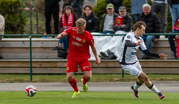 Match i Ettan Södra Mellan Torslanda IK och FC Trollhättan