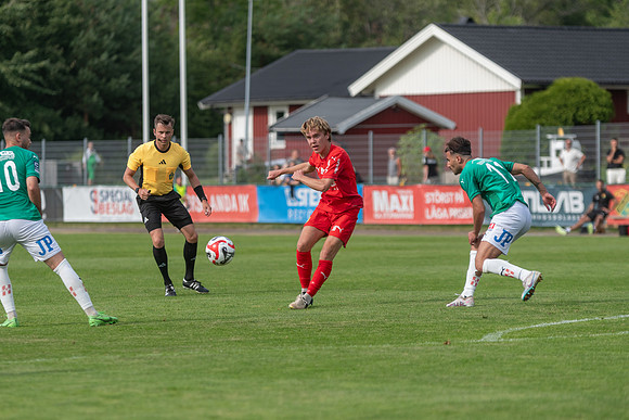Match i Ettan Södra Mellan Torslanda IK och Jönköpings Södra IF