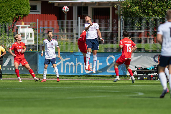 Match i Ettan Södra Mellan Torslanda IK och FC Rosengård 1917