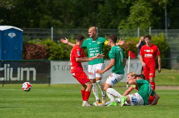 Match i Ettan Södra Mellan Torslanda IK och Jönköpings Södra IF