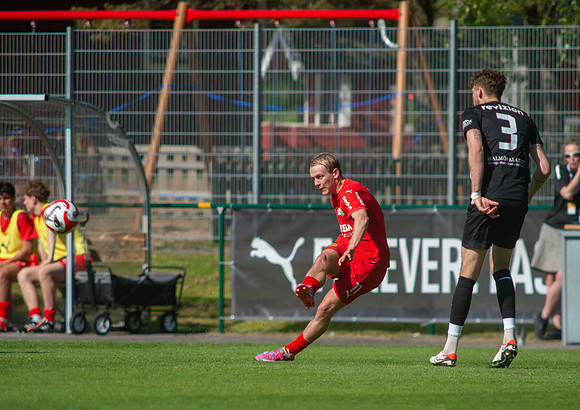 Match i Ettan Södra Mellan Torslanda IK och Arianda FC