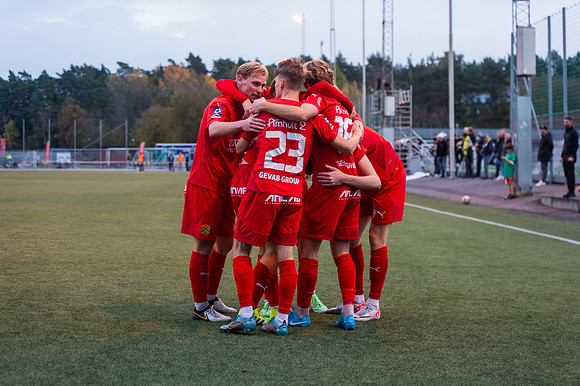 Match i Ettan Södra Mellan Torslanda IK och Oskarshamns AIK