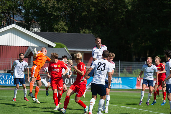 Match i Ettan Södra Mellan Torslanda IK och FC Rosengård 1917