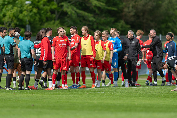 Match i Ettan Södra Mellan Torslanda IK och Ariana FC