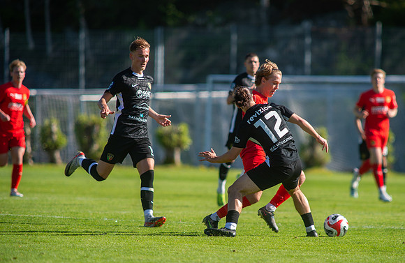 Match i Ettan Södra Mellan Torslanda IK och Arianda FC