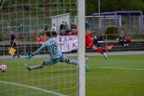 Match i Ettan Södra Mellan Torslanda IK och FC Trollhättan