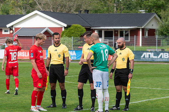 Match i Ettan Södra Mellan Torslanda IK och Jönköpings Södra IF