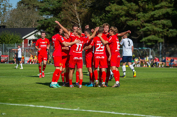 Match i Ettan Södra Mellan Torslanda IK och FC Rosengård