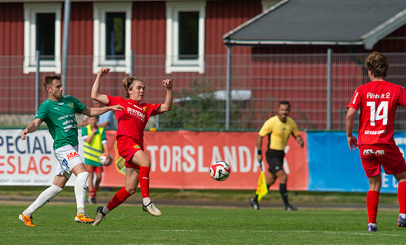 Match i Ettan Södra Mellan Torslanda IK och Jönköpings Södra IF