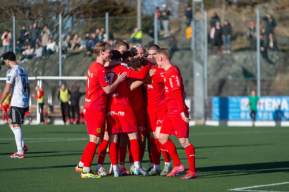 Match i Ettan Södra Mellan Torslanda IK och Oskarshamns AIK
