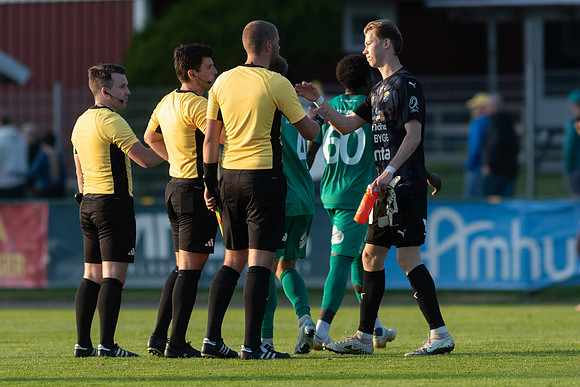 Match i Ettan Södra Mellan Torslanda IK och Ljungskile SK