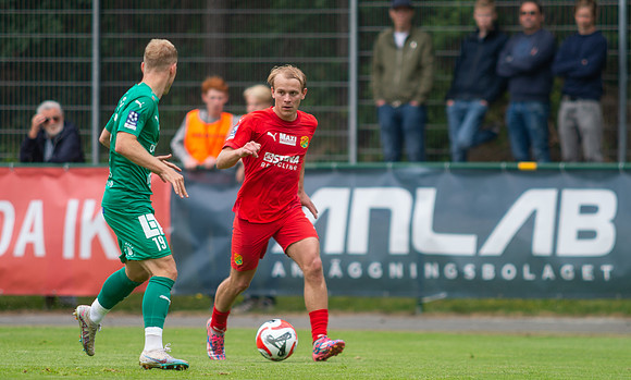 Match i Ettan Södra Mellan Torslanda IK och Ljungskile SK