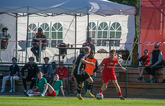 Match i Ettan Södra Mellan Torslanda IK och Arianda FC