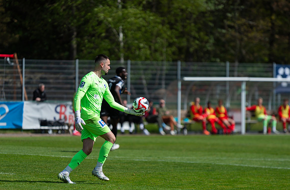 Match i Ettan Södra Mellan Torslanda IK och IFK Skövde FK