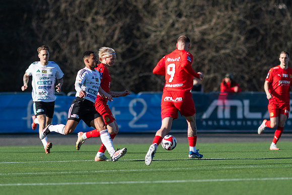 Match i Ettan Södra Mellan Torslanda IK och Oskarshamns AIK