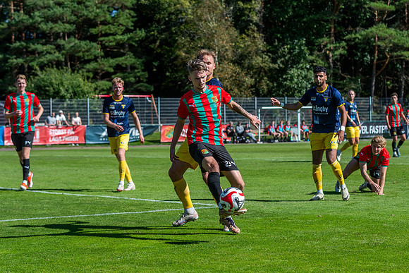 Match i Ettan Södra Mellan Torslanda IK och Torns IF