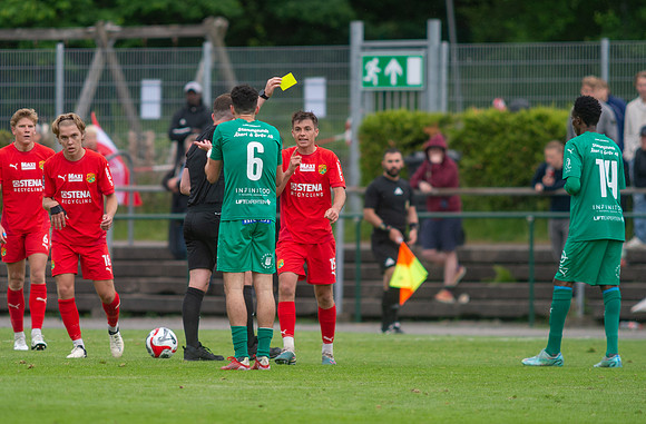 Match i Ettan Södra Mellan Torslanda IK och Ljungskile SK