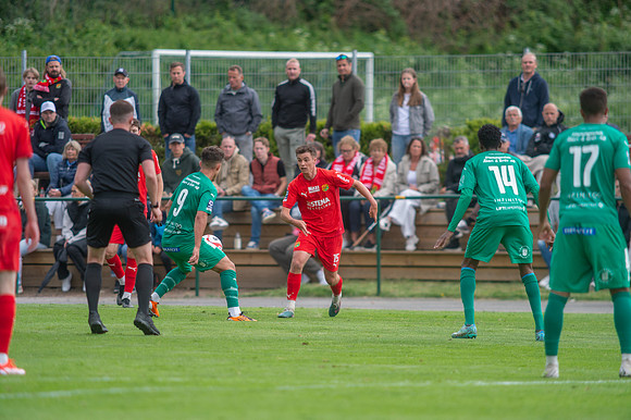 Match i Ettan Södra Mellan Torslanda IK och Ljungskile SK