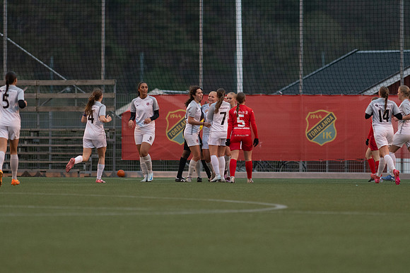 Match i Div 3 Damer Mellan Torslanda IK och Qviding FIF