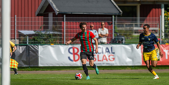 Match i Ettan Södra Mellan Torslanda IK och Torns IF