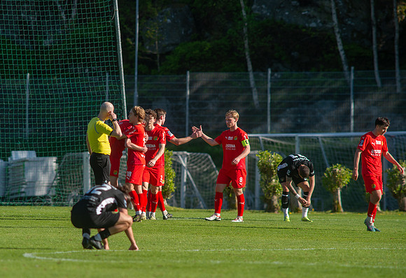 Match i Ettan Södra Mellan Torslanda IK och Arianda FC