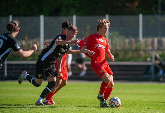 Match i Ettan Södra Mellan Torslanda IK och Arianda FC